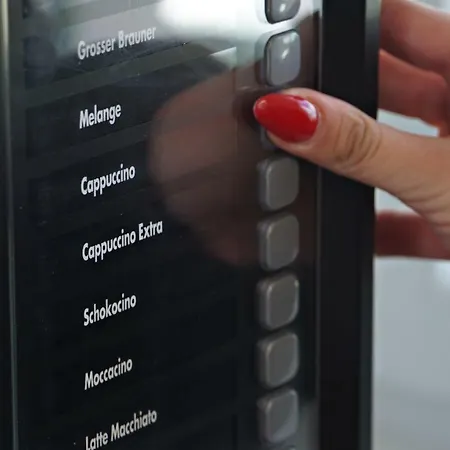 Nava Self Check-in * Wiener Neustadt