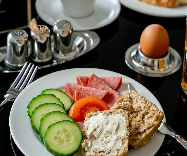 Nava Self Check-in * Wiener Neustadt