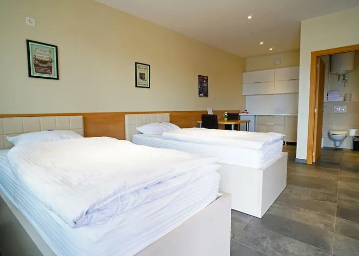 Nava Self Check-in * Wiener Neustadt