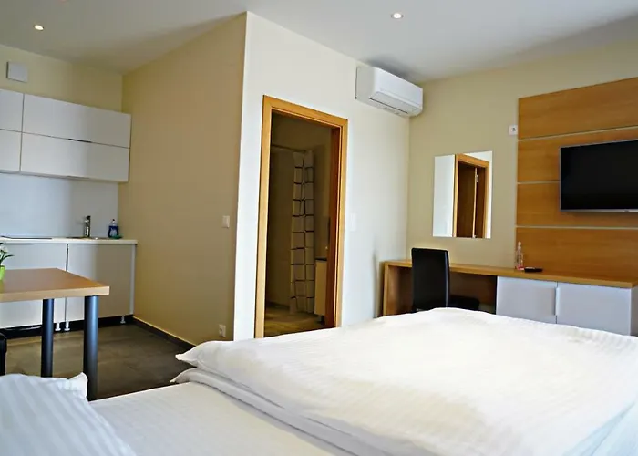 Nava Self Check-in *